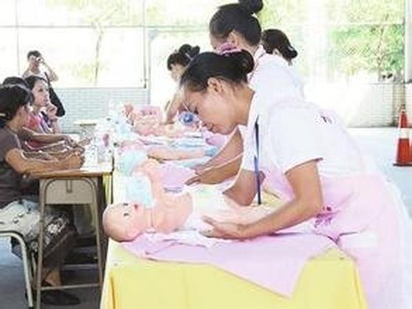 在菏澤市東華職業培訓學校學習家政護理專業靠譜嗎？